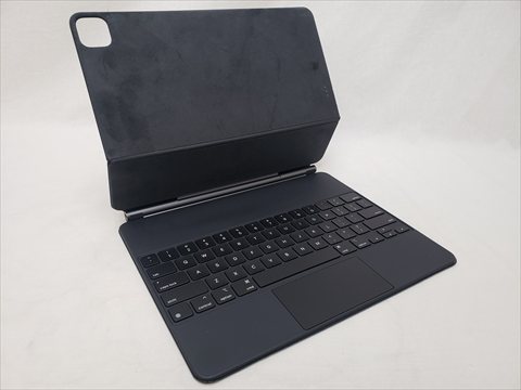 iPad Pro 12.9インチ 第3.4世代用 Magic Keyboard /US MXQU2LL/A 各サイトで併売につき売切れのさいはご容赦願います。