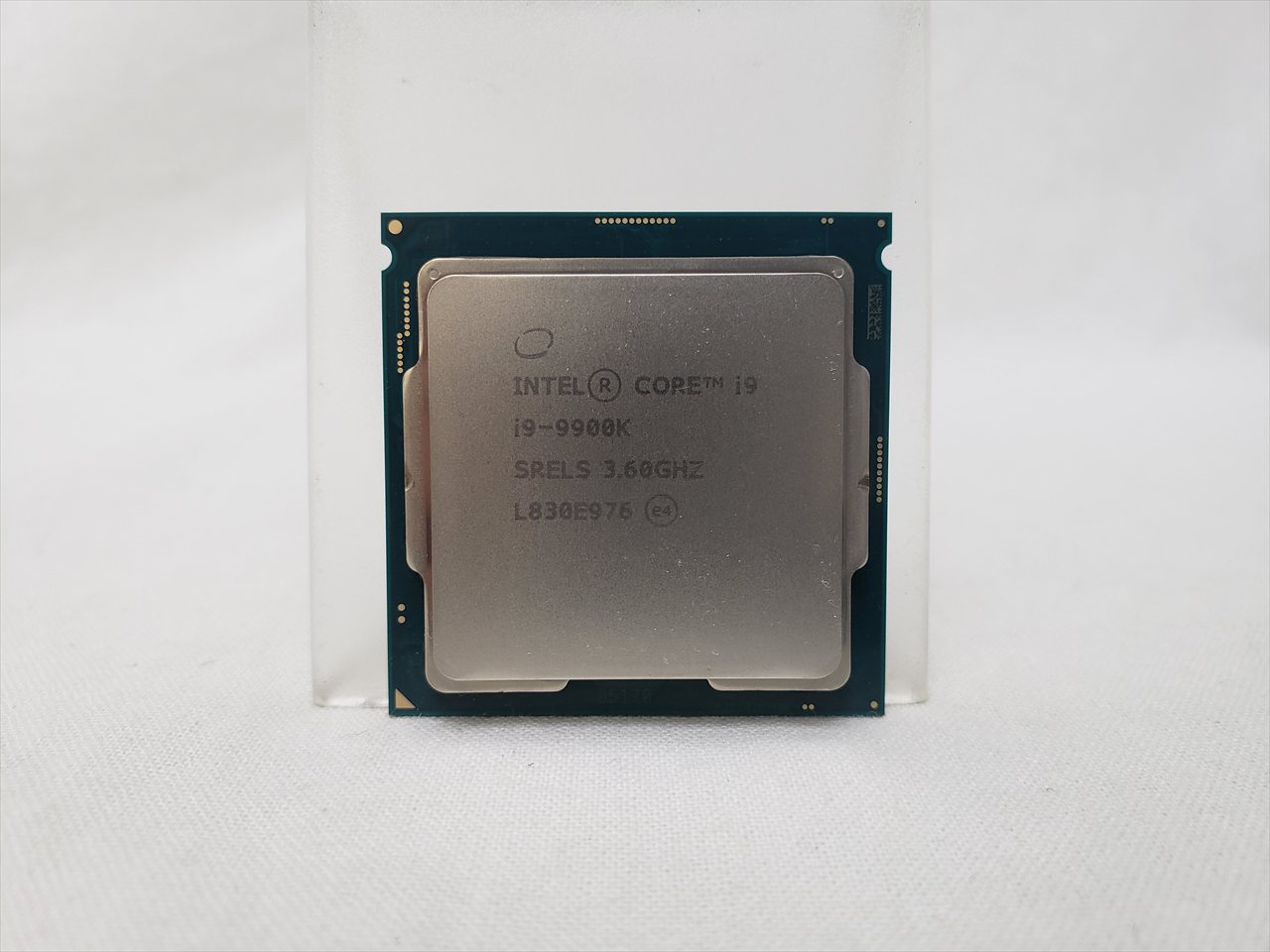 Core i9-9900K バルク (3.60GHz/ターボブースト時5.00GHz/8-core 16