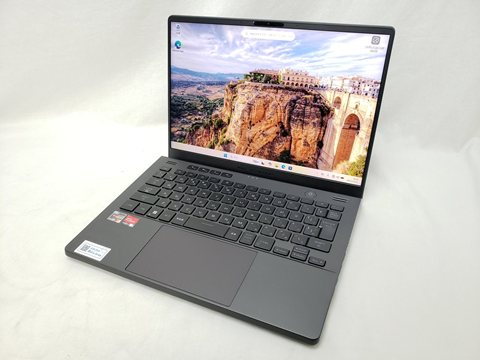 ROG Zephyrus G14 GA402RK-R76RX6800SGL 各サイトで併売につき売切れのさいはご容赦願います。