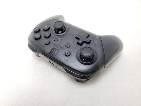 Nintendo Switch Proコントローラー 各サイトで併売につき売切れのさいはご容赦願います。