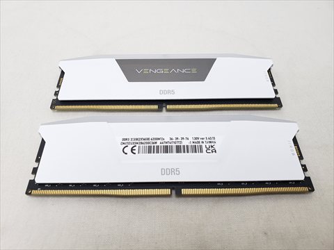 CMH32GX5M2B6200C36W /バルク　★こちらのメモリだけでの販売はできません、PC（弊社組立）のご注文分の場合のみご購入いただけます。★ 各サイトで併売につき売切れのさいはご容赦願います。