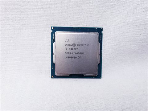 Core i9-9900KF バルク (3.60GHz/ターボブースト時5.00GHz/8-core 16-thread/Total Cache 16MB/TDP95W) 各サイトで併売につき売切れのさいはご容赦願います。
