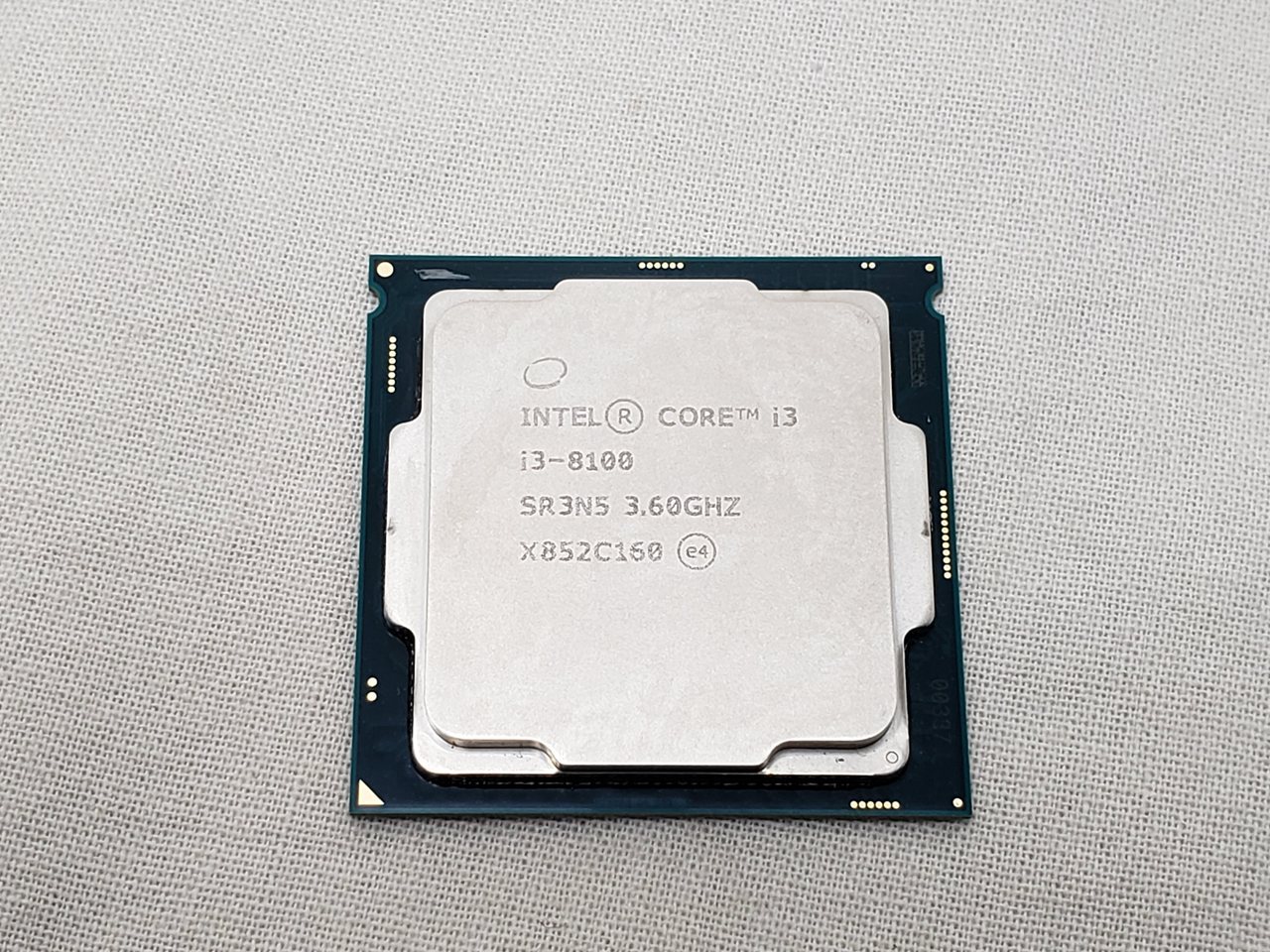 Core i3-8100 バルク (3.60GHz/ターボブーストなし/4-core 4-thread