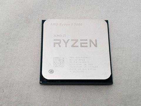 Ryzen 5 5600 バルク (6C/12T、3.5GHz(最大4.4)、65W、L3 Cache 32MB) 各サイトで併売につき売切れのさいはご容赦願います。