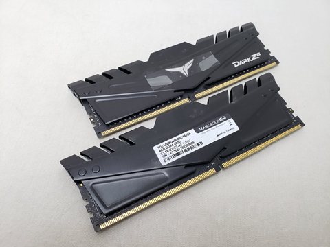 TDZAD416G4000HC18JDC01 /バルク 各サイトで併売につき売切れのさいはご容赦願います。