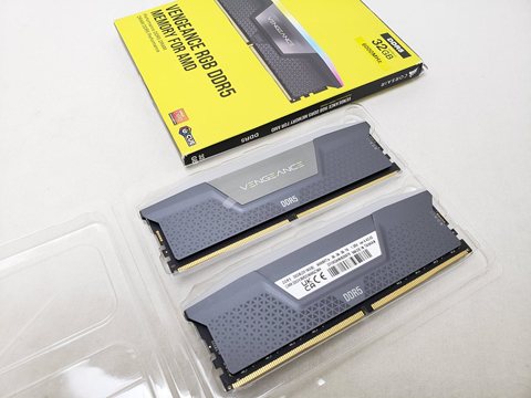 CMH32GX5M2D6000C36K　★こちらのメモリだけでの販売はできません、PC（弊社組立）のご注文分の場合のみご購入いただけます。★ 各サイトで併売につき売切れのさいはご容赦願います。