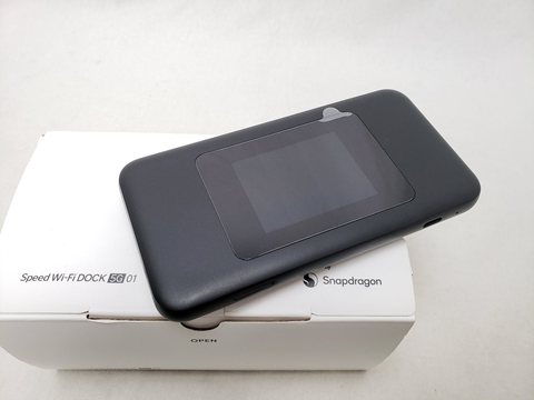 Speed Wi-Fi DOCK 5G 01 【UQ SIMFREE】 各サイトで併売につき売切れのさいはご容赦願います。