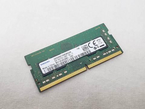 PC4-19200(DDR4 2400) 260Pin S.O.DIMM 8GB 各サイトで併売につき売切れのさいはご容赦願います。