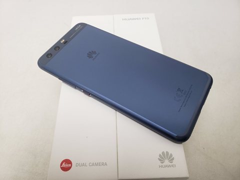 P10 ダズリングブルー  /VTR-L29 【国内版 SIMFREE】 各サイトで併売につき売切れのさいはご容赦願います。