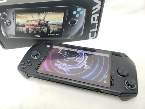 Claw A1M （Ultra5 135H/7.0/16GB/512GB） /Claw-A1M-003JP 各サイトで併売につき売切れのさいはご容赦願います。