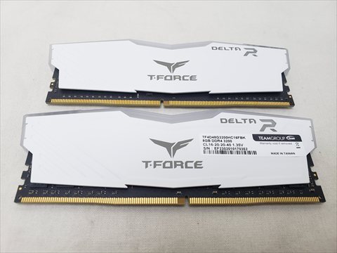 TF4D416G3200HC16FDC01 各サイトで併売につき売切れのさいはご容赦願います。