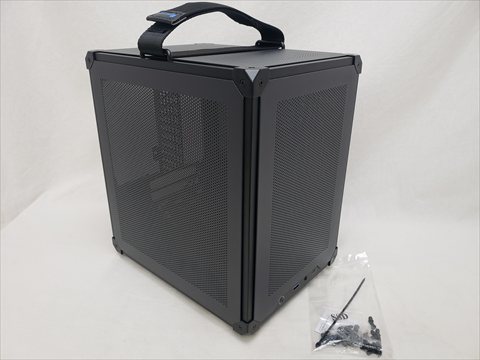 C6 Handle Black 各サイトで併売につき売切れのさいはご容赦願います。