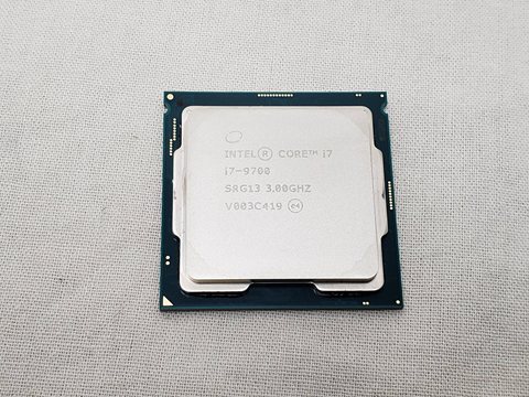 Core i7-9700 バルク (3.00GHz/ターボブースト時4.70GHz/8-core 8-thread/Total Cache 12MB/TDP65W/UHD Graphics 630) 各サイトで併売につき売切れのさいはご容赦願います。