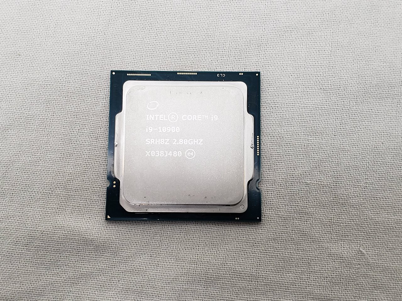 Core i9-10900 バルク (2.8GHz/TB 5.0GHz/TB MAX 5.1GHz/10-core 20