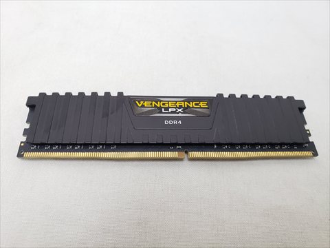 PC4-25600(DDR4 3200) 8GB /バルク 各サイトで併売につき売切れのさいはご容赦願います。