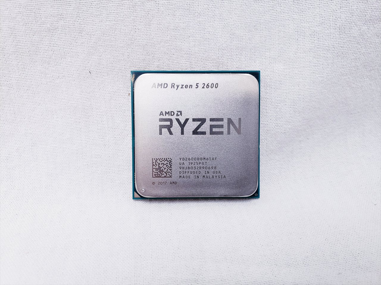 Ryzen 5 2600 バルク (6-core 12-thread/3.4GHz/3.9GHz/Total Cache