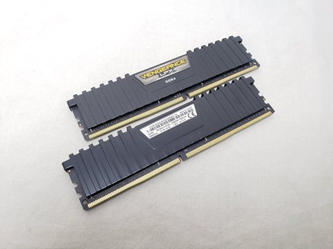 CMK32GX4M2A2666C16 /バルク 各サイトで併売につき売切れのさいはご容赦願います。