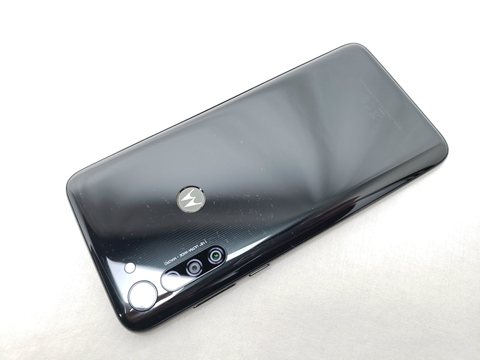moto g8 POWER スモークブラック /XT2041-3 【国内版 SIMFREE】 各サイトで併売につき売切れのさいはご容赦願います。