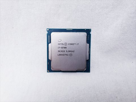 Core i7-8700 バルク (3.20GHz/ターボブースト時4.60GHz/6-core 12-thread/Total Cache 12MB/TDP65W/UHD Graphics 630) 各サイトで併売につき売切れのさいはご容赦願います。