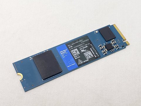 WD Blue SN570 WDS200T3B0C 各サイトで併売につき売切れのさいはご容赦願います。