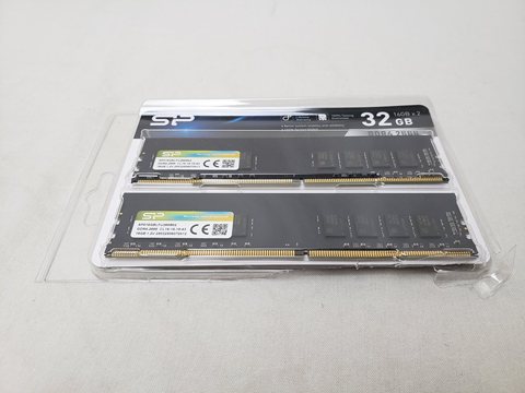 SP032GBLFU266B22 各サイトで併売につき売切れのさいはご容赦願います