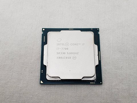 【中古】 Core i7-7700 バルク　※お一人様1個限定 【毎月第2土曜日はワンズの日】ワンズチャンス！ご来店いただいたお客様限定、店頭のみの大特価！電話等でのお取り置きはできません。あらかじめご了承下さいませ。