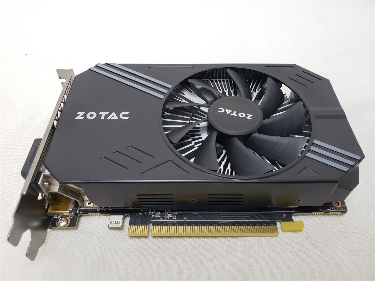 ZTGTX1060-GD5STD /ZT-P10600A-10L 各サイトで併売につき売切れのさい