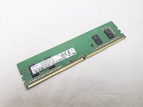 PC4-19200(DDR4 2400) 4GB /バルク 各サイトで併売につき売切れのさいはご容赦願います。