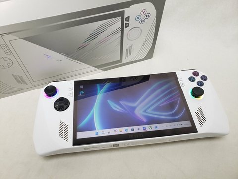 ROG Ally RC71L-Z1E512 （Z1 Extreme/7.0/16GB/512GB） 各サイトで併売につき売切れのさいはご容赦願います。