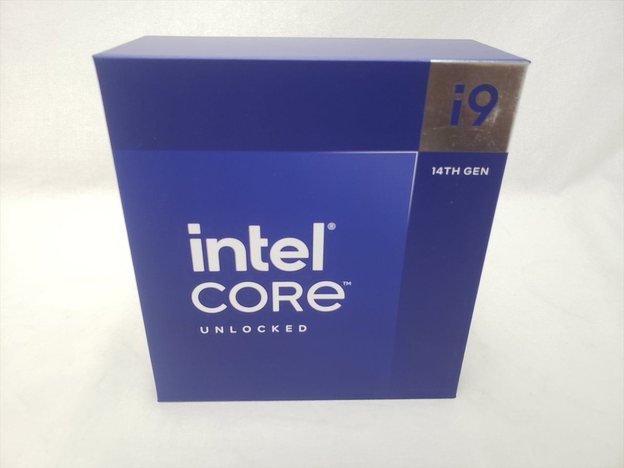 Core i9-14900K BOX 3.2(5.6)/2.4(4.4)GHz/24(8+16)コア 32スレッド/TB