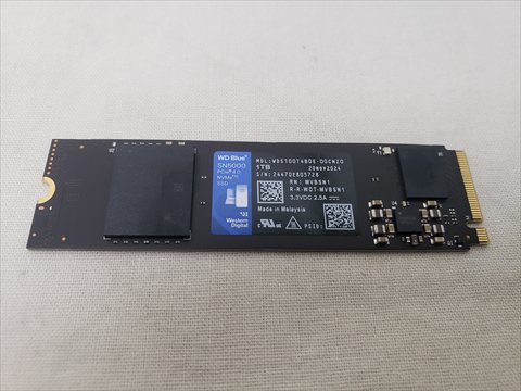WD Blue SN5000 WDS100T4B0E 各サイトで併売につき売切れのさいはご容赦願います。