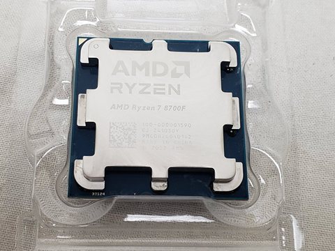 Ryzen7 8700F Ryzen AI バルク (8C/16T、4.1Ghz、65W) 各サイトで併売