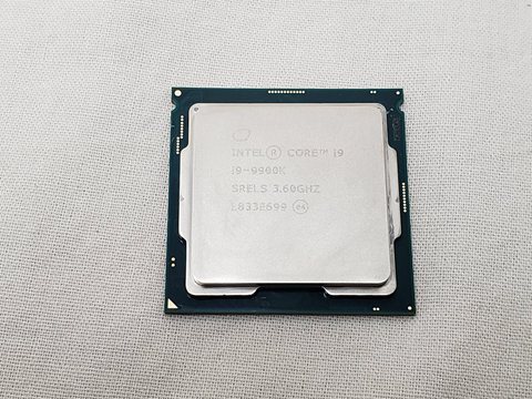 Core i9-9900K バルク (3.60GHz/ターボブースト時5.00GHz/8-core 16-thread/Total Cache 16MB/TDP95W) 各サイトで併売につき売切れのさいはご容赦願います。