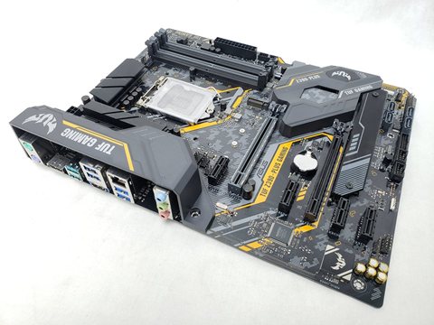 TUF Z390-PLUS GAMING 各サイトで併売につき売切れのさいはご容赦願います。