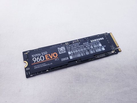960 EVO MZ-V6E250B 各サイトで併売につき売切れのさいはご容赦願います。