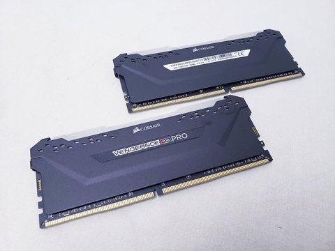 CMW32GX4M2C3200C16 /バルク 各サイトで併売につき売切れのさいはご容赦願います。