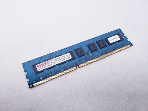 PC3-12800E(DDR3 1600) 8GB x2 ECC /バルク 各サイトで併売につき売切れのさいはご容赦願います。