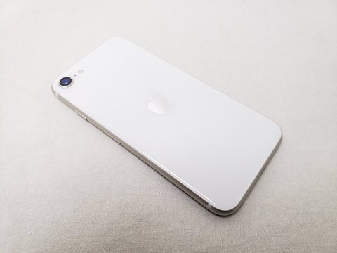 iPhoneSE （第3世代） 64GB スターライト /MMYD3J/A 【国内版 SIMFREE】 各サイトで併売につき売切れのさいはご容赦願います。