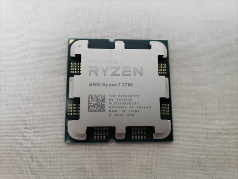 Ryzen7 7700 バルク (8C/16T、3.8GHz(最大5.3)、65W、L2+L3 Cache 40MB、Radeon Graphics ) 各サイトで併売につき売切れのさいはご容赦願います。