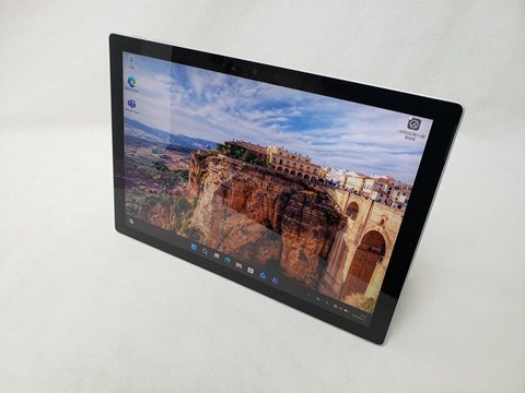 Surface Pro7+ LTE Advanced プラチナ (i5-1135G7/8GB/256GB 1S3-00013) [4243]各サイトで併売につき売切れのさいはご容赦願います。