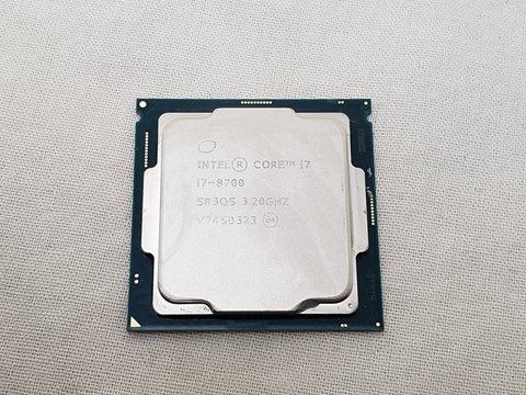 Core i7-8700 バルク (3.20GHz/ターボブースト時4.60GHz/6-core 12-thread/Total Cache 12MB/TDP65W/UHD Graphics 630) 各サイトで併売につき売切れのさいはご容赦願います。