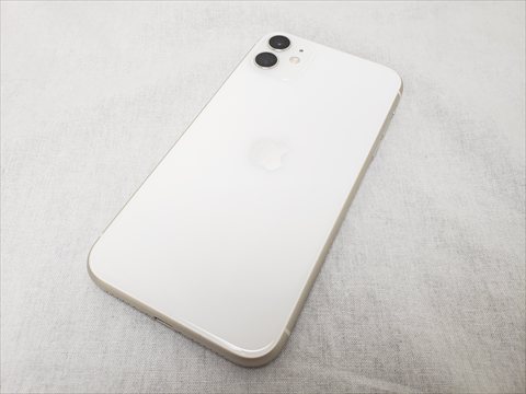 iPhone11 64GB ホワイト /MWLU2J/A softbank 【SIMロック解除品】 各サイトで併売につき売切れのさいはご容赦願います。