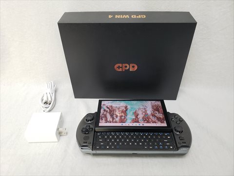 GPD WIN4 2025 （Ryzen-AI9 HX370/6.0/32GB/2TB） 各サイトで併売につき売切れのさいはご容赦願います。