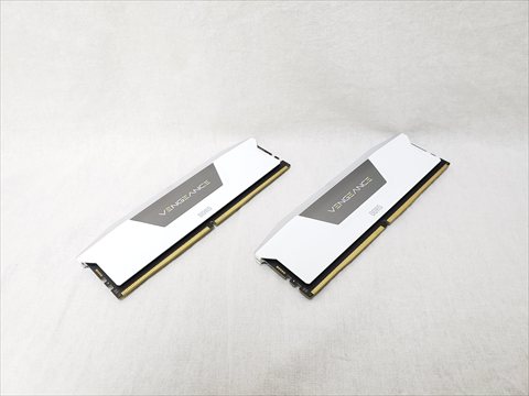 CMH32GX5M2B5200C40W /バルク 各サイトで併売につき売切れのさいはご容赦願います。