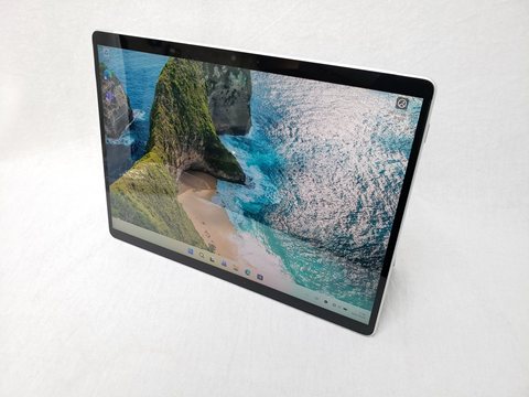 Surface Pro8 プラチナ (i5-1145G7/16GB/256GB 8PU-00009） [7288]各サイトで併売につき売切れのさいはご容赦願います。