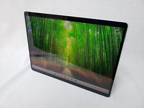 Surface Pro8 プラチナ (i5-1145G7/16GB/256GB 8PU-00009） [612/596]各サイトで併売につき売切れのさいはご容赦願います。