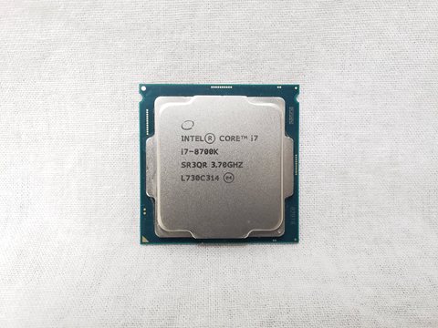 Core i7-8700K バルク (3.70GHz/ターボブースト時4.70GHz/6-core 12-thread/Total Cache 12MB/TDP95W/UHD Graphics630) 各サイトで併売につき売切れのさいはご容赦願います。