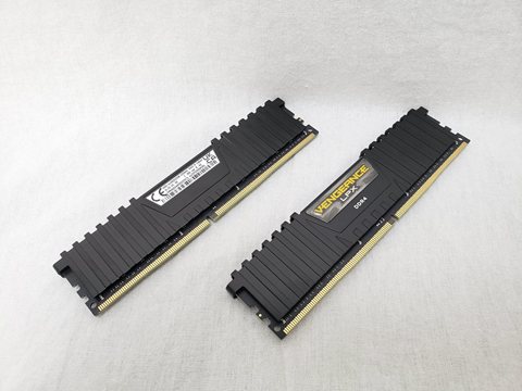 CMK64GX4M2E3200C16 /バルク 各サイトで併売につき売切れのさいはご容赦願います。