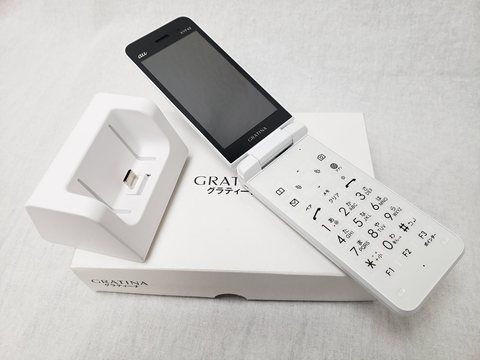 KYF42 ホワイト /GRATINA 【SIMロック解除品】 各サイトで併売につき売切れのさいはご容赦願います。