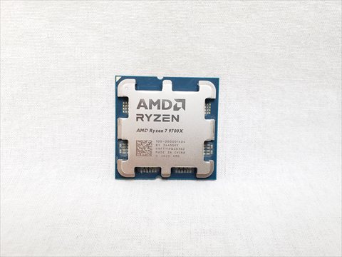 Ryzen7 9700X バルク (8C/16T、3.8GHz(最大5.5)、65W、L2+L3 Cache 40MB、Radeon Graphics ) 各サイトで併売につき売切れのさいはご容赦願います。